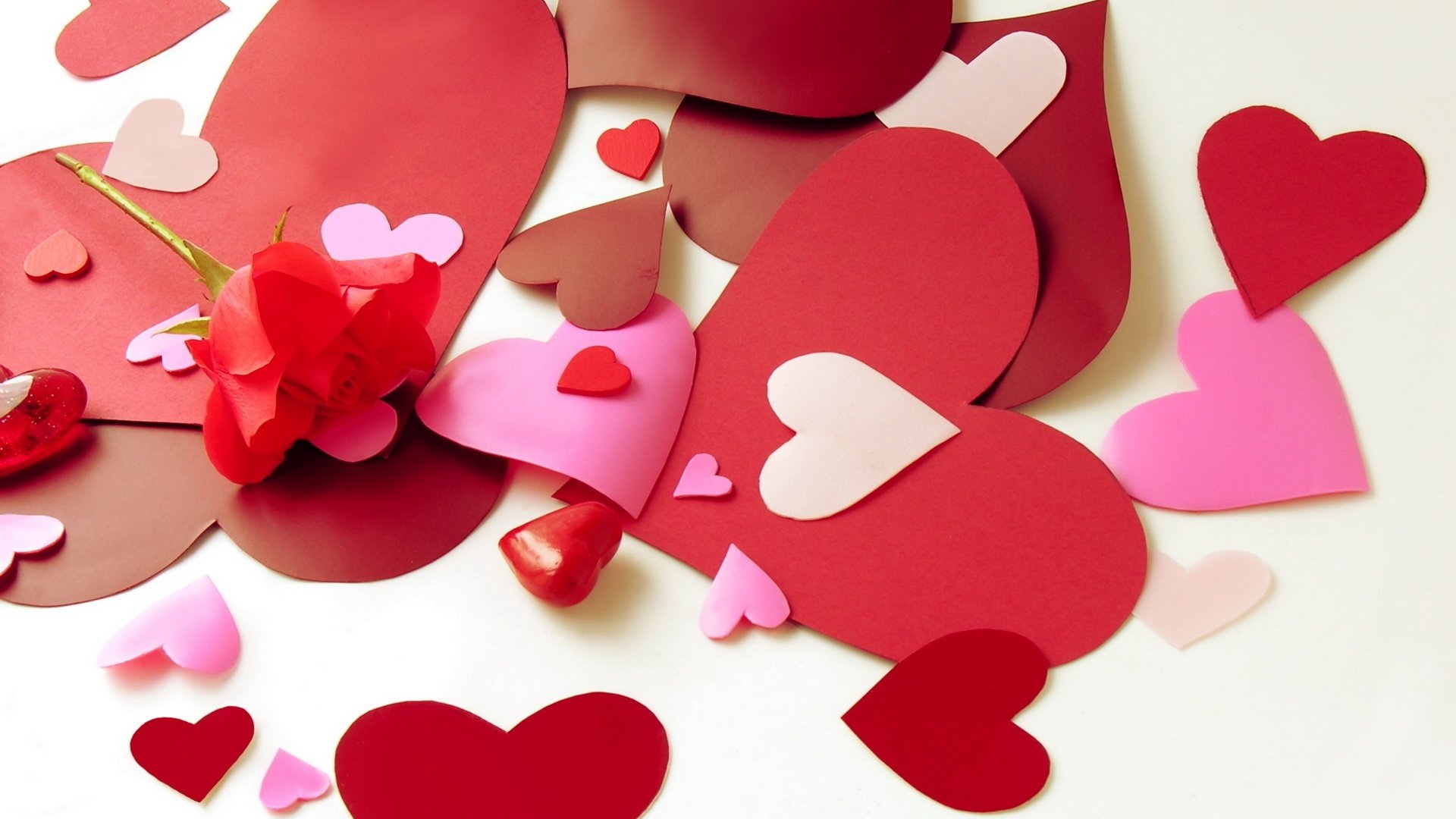 Love heart pink wallpaper