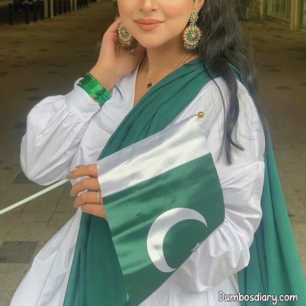 Hidden Face Pakistani Girl independence Day