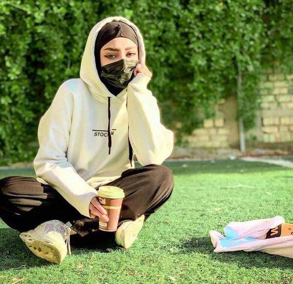 cute hijabi girl wearing mask