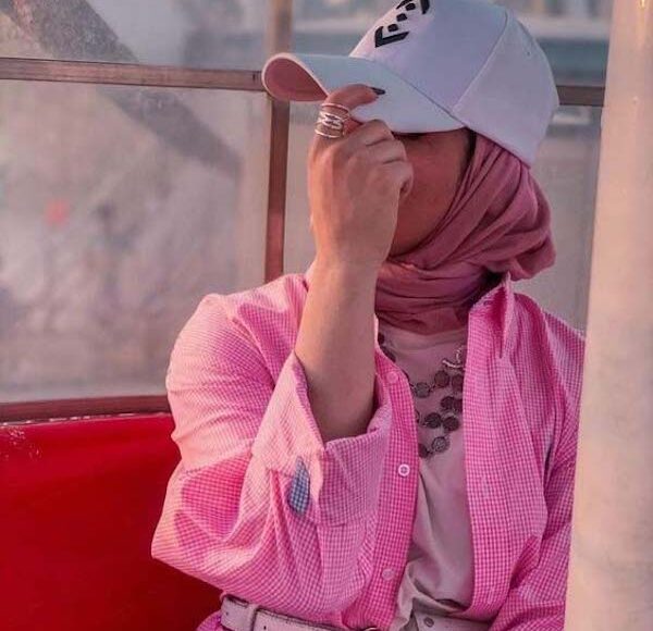 pink hijabi girl hidden face