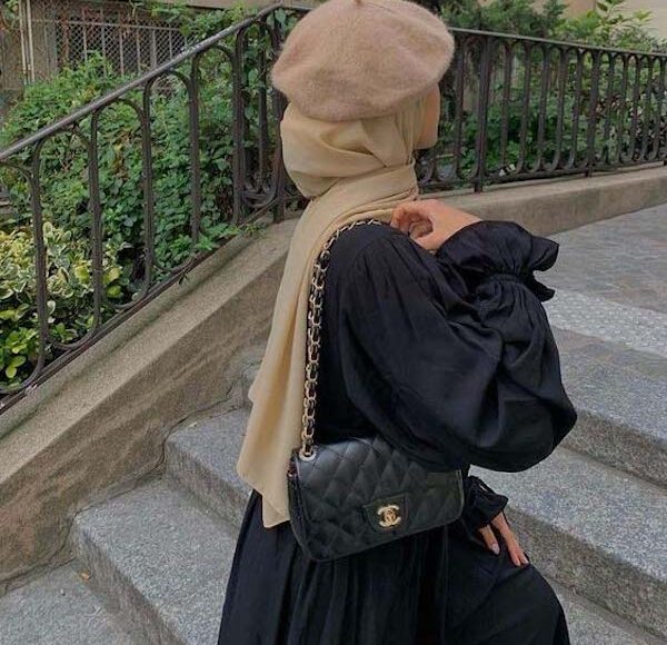 stylish-hijabi-girl-wearing-maxi